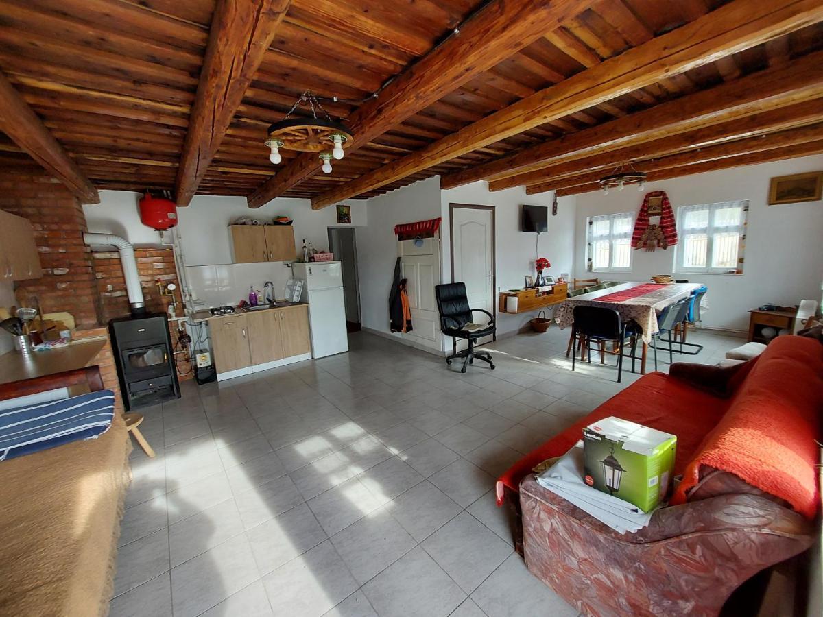 Cabana Casa Lu'Baciu Arpasu de Sus Ngoại thất bức ảnh
